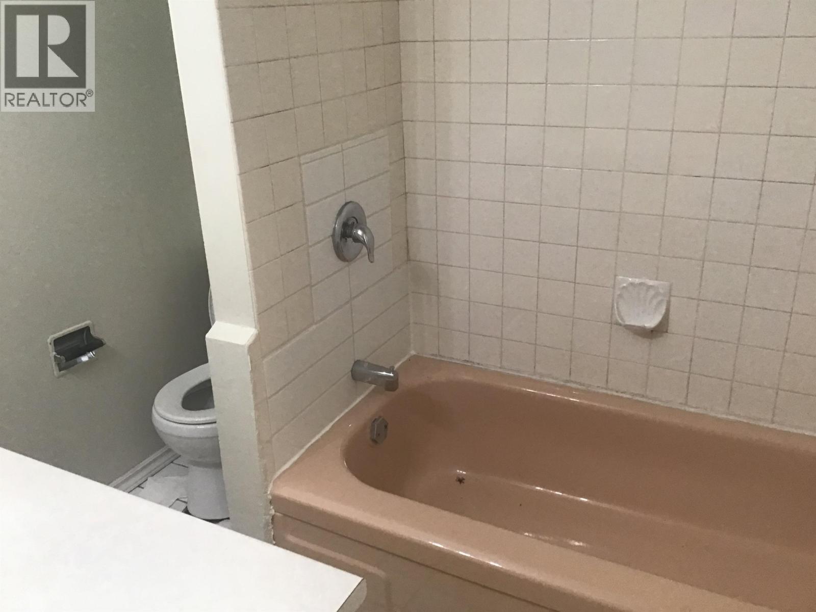 528 Greenway Avenue, North Vancouver, British Columbia  V7N 3C8 - Photo 4 - R3090936