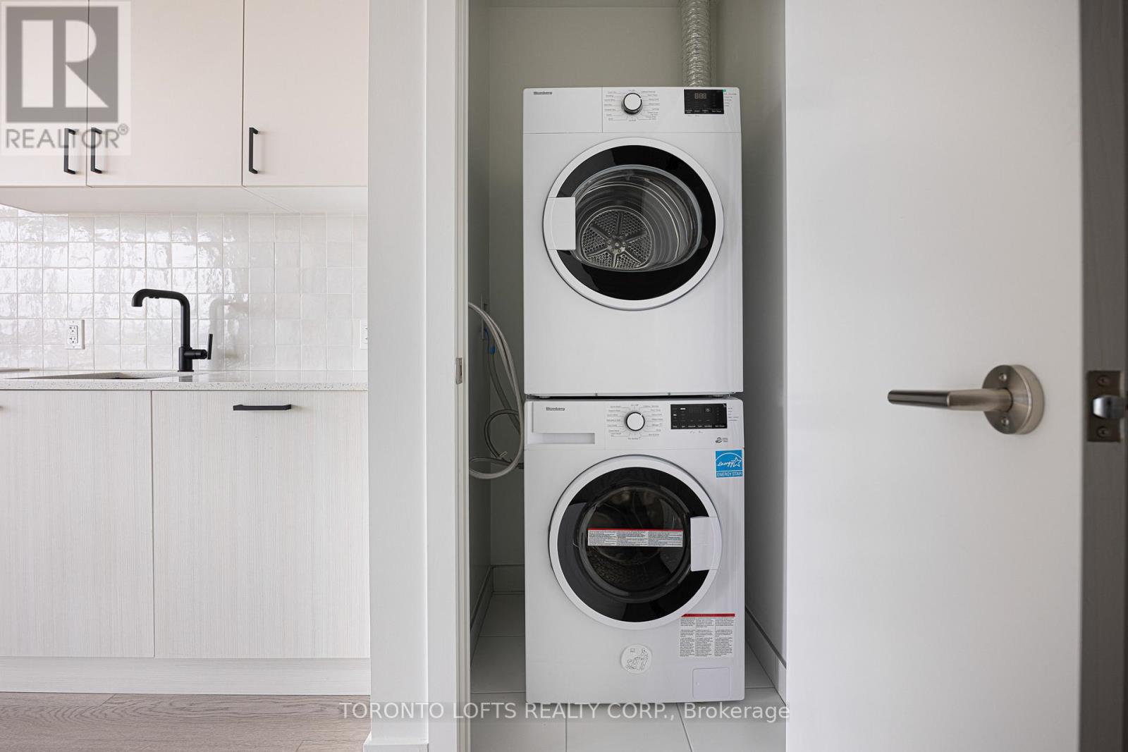 804 - 1 Quarrington Lane, Toronto, Ontario  M3C 0S4 - Photo 12 - C12810428