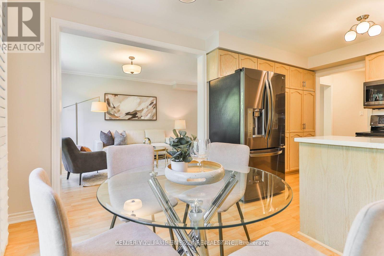 38 Toba Crescent, Brampton, Ontario  L6Z 4R7 - Photo 7 - W12810430