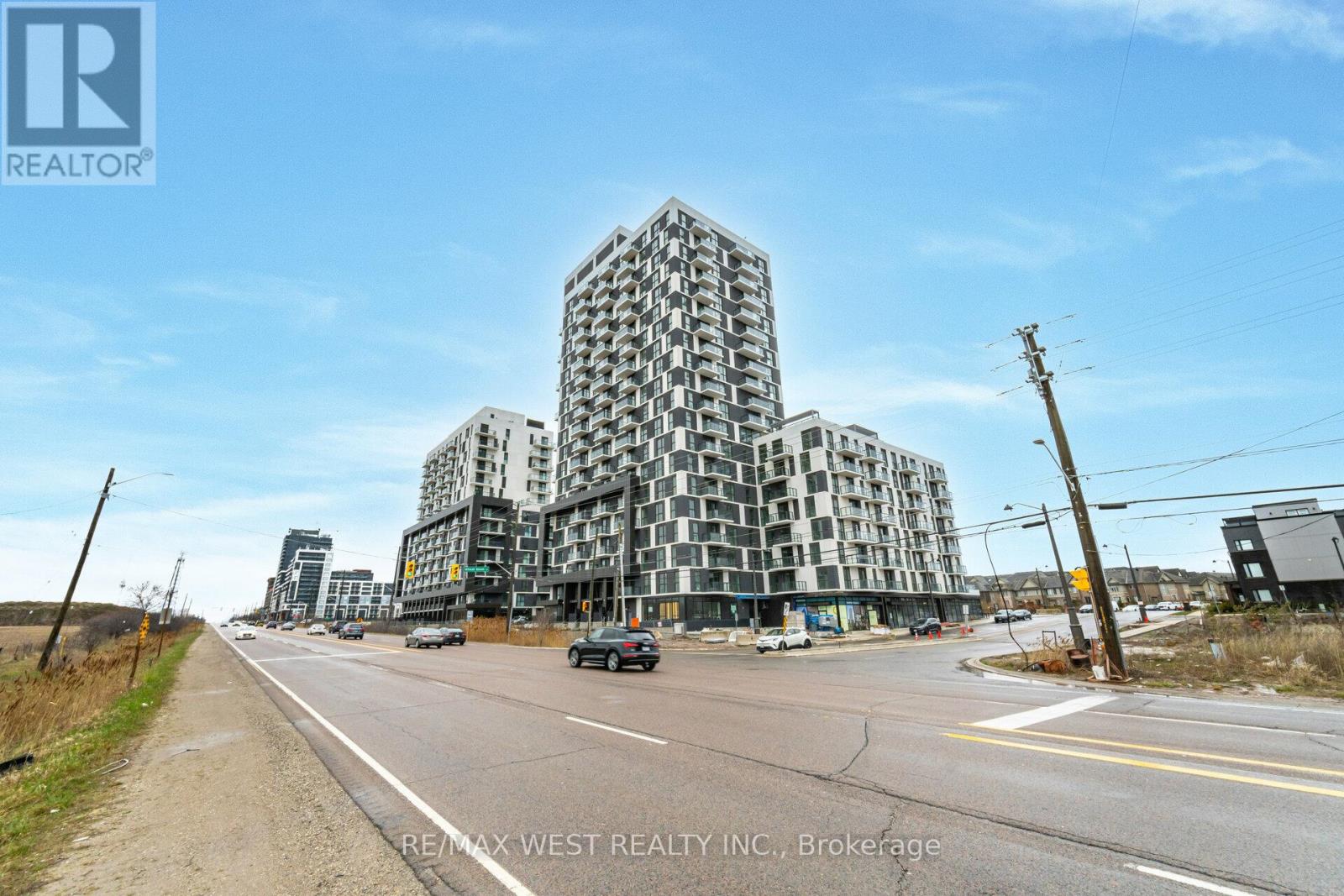 311 - 335 WHEAT BOOM DRIVE, Oakville, Ontario