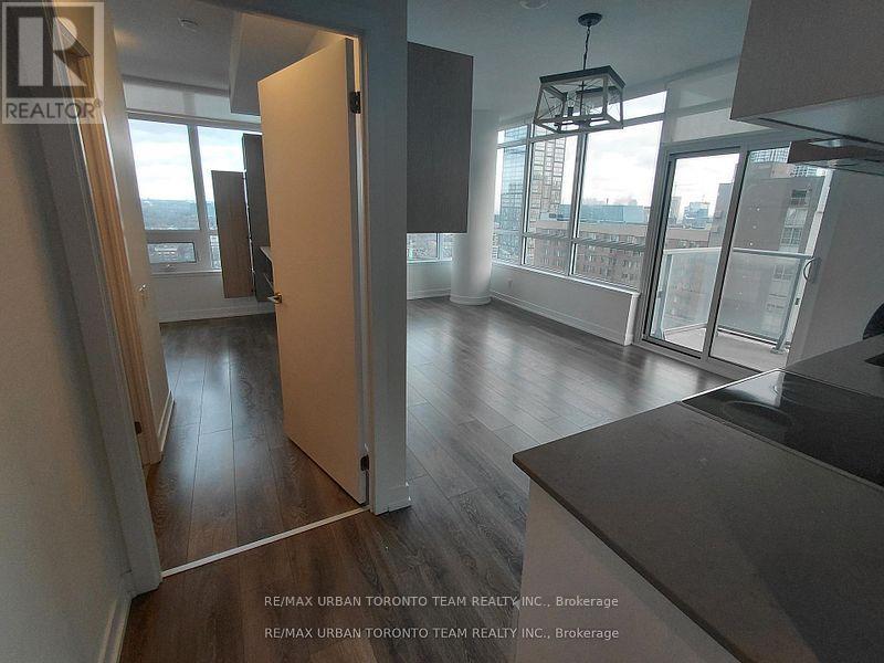 2310 - 365 Church Street, Toronto, Ontario  M5B 0B5 - Photo 13 - C12810438