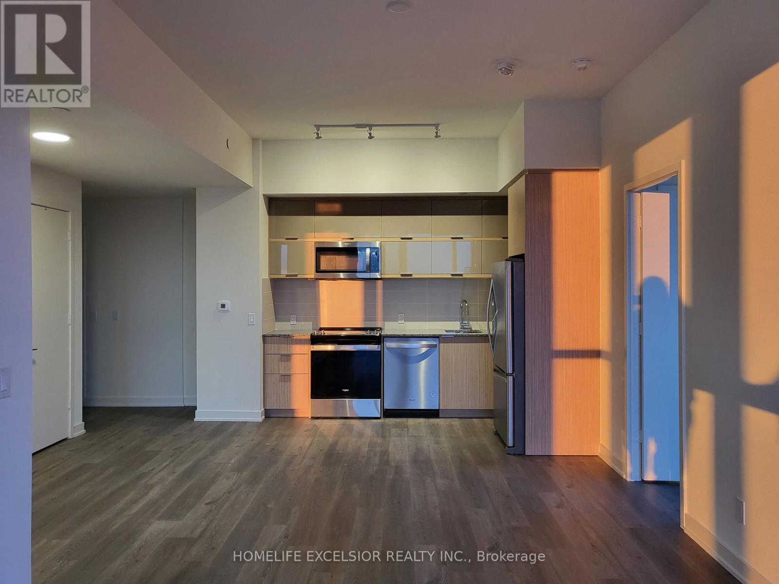 802 - 10 Deerlick Court, Toronto, Ontario  M3A 1Y4 - Photo 6 - C12810440