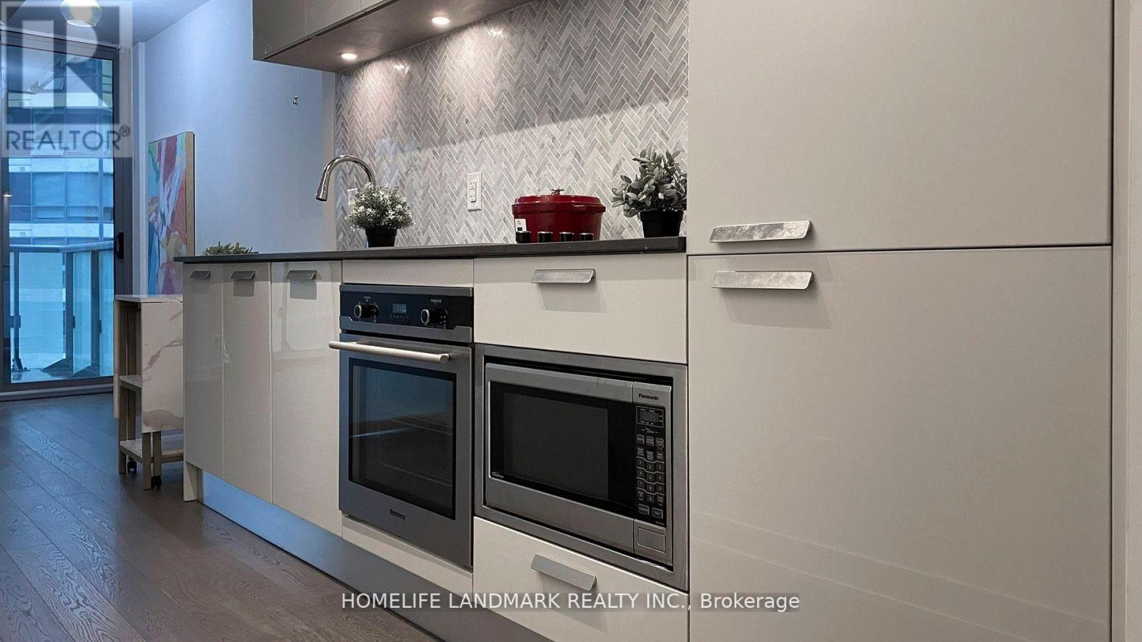 1103 - 57 St. Joseph Street, Toronto, Ontario  M5S 0C5 - Photo 24 - C12810450