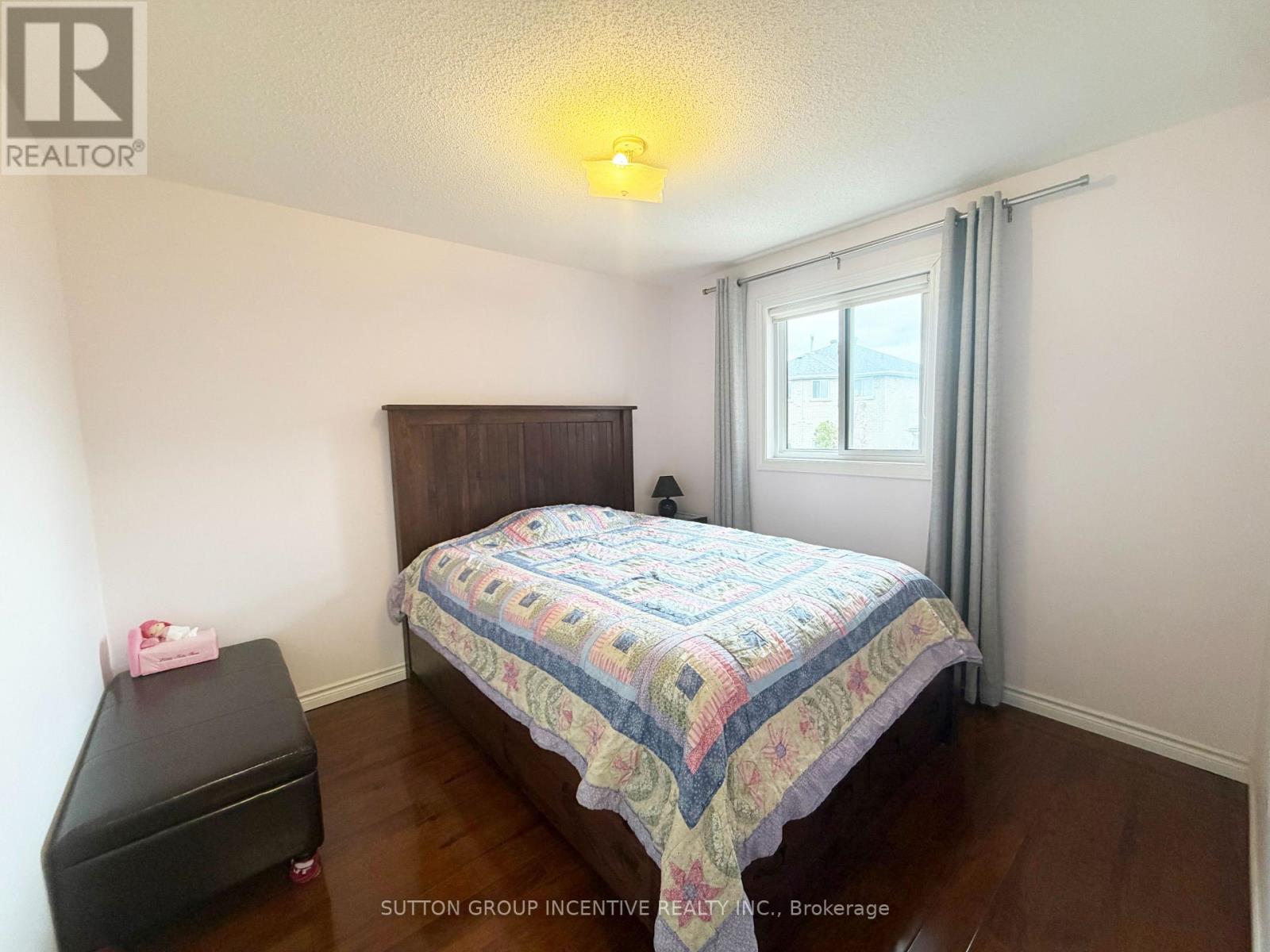 134 Raymond Crescent, Barrie, Ontario  L4N 0V7 - Photo 14 - S12810448