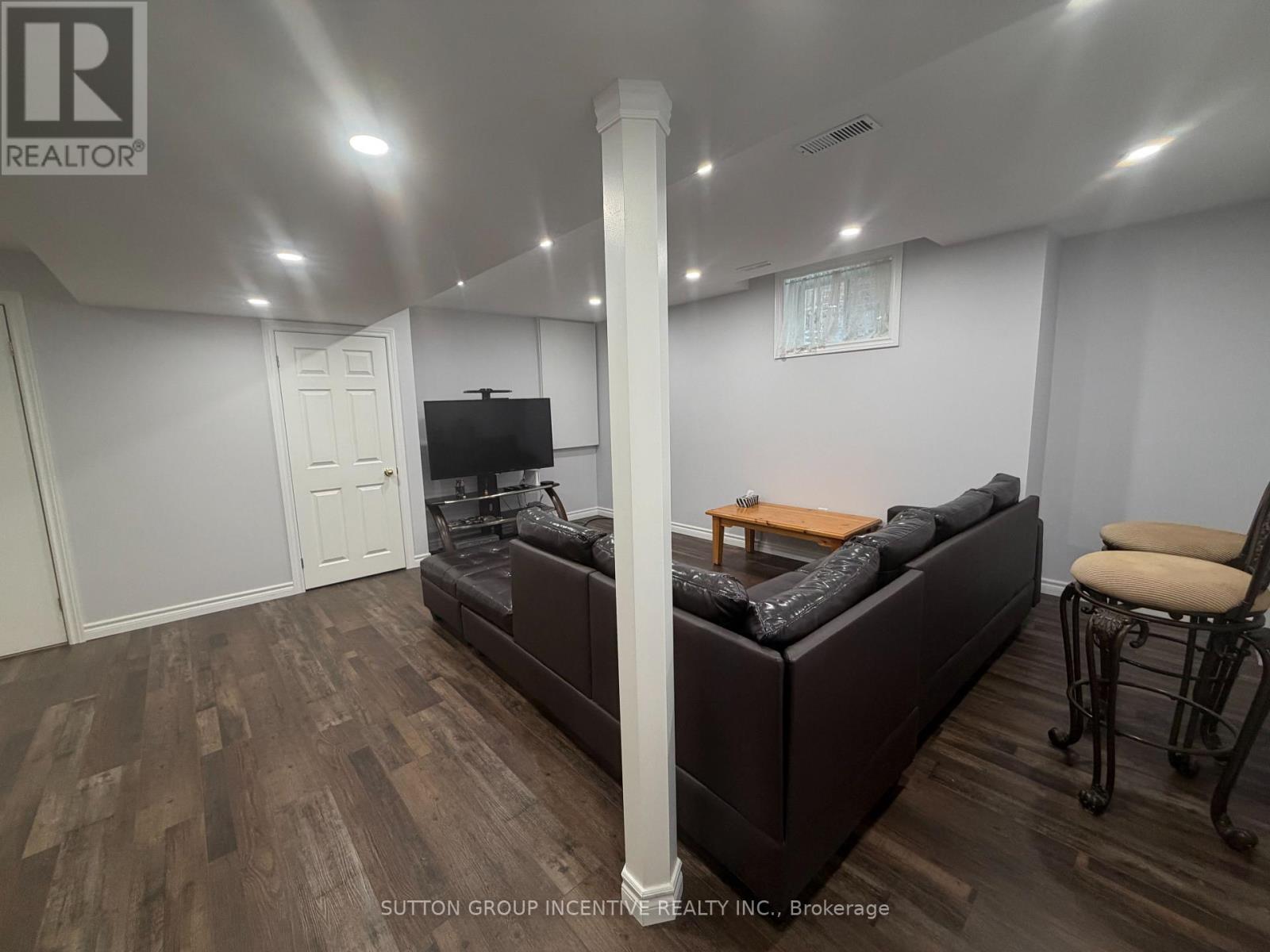 134 Raymond Crescent, Barrie, Ontario  L4N 0V7 - Photo 16 - S12810448