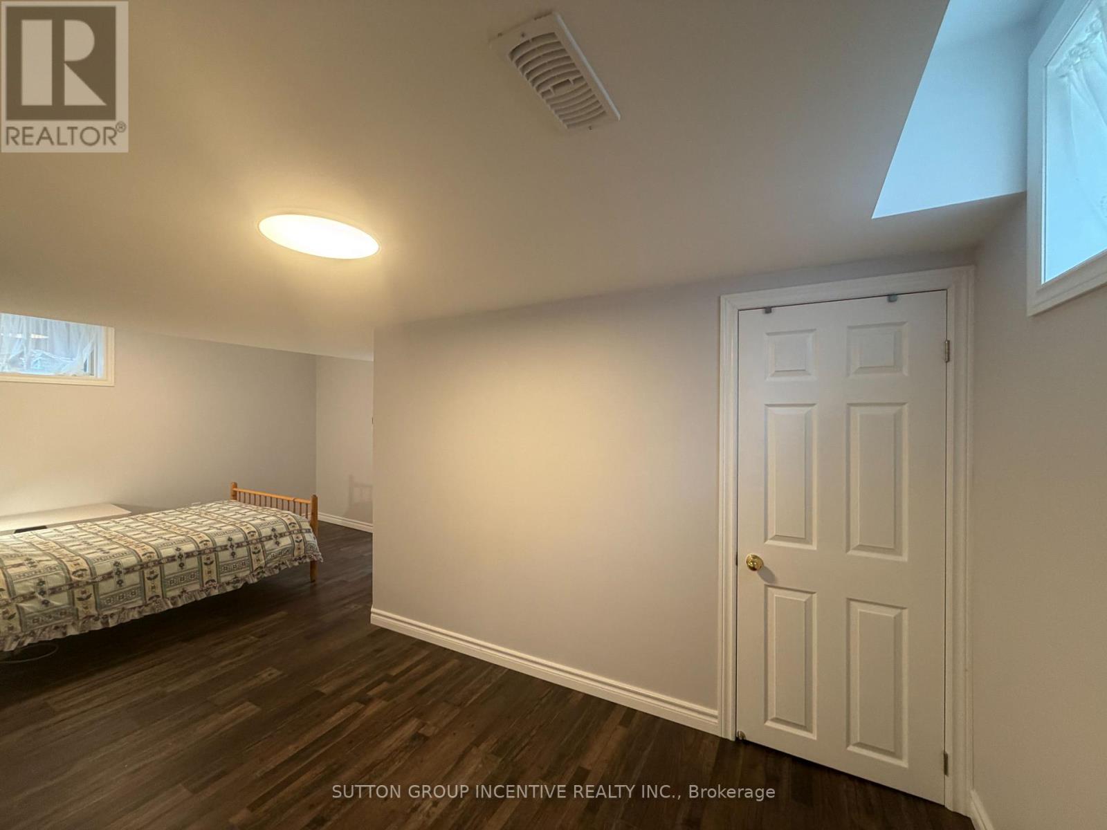 134 Raymond Crescent, Barrie, Ontario  L4N 0V7 - Photo 22 - S12810448