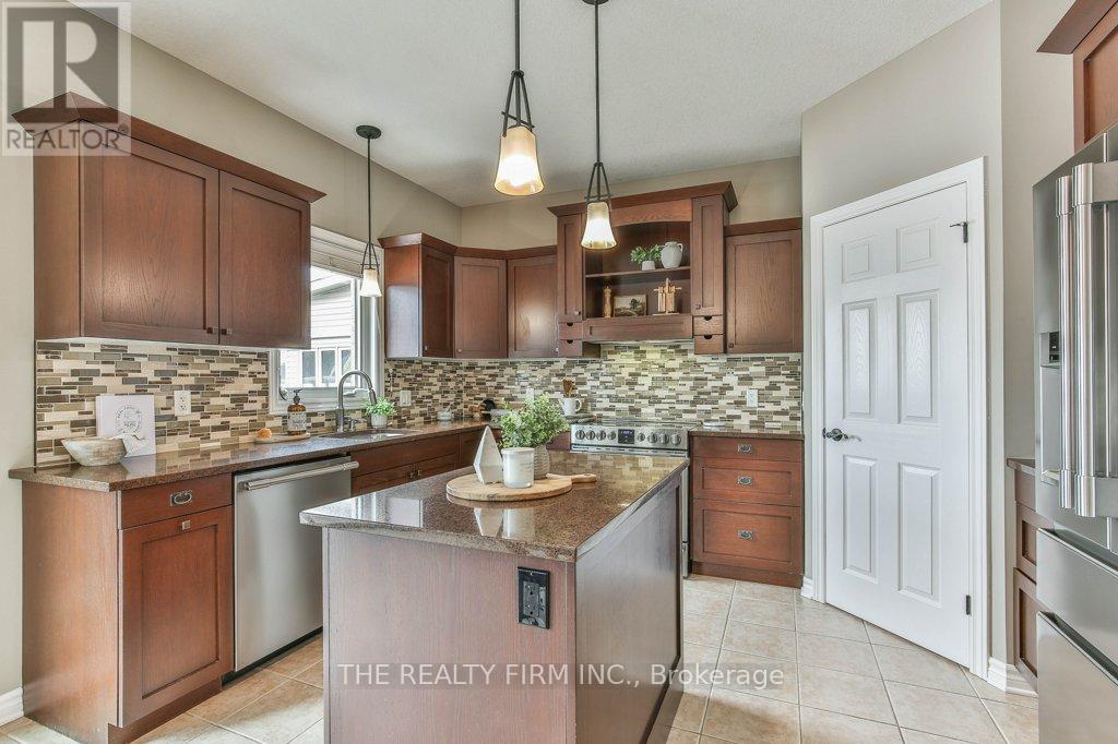 2183 Wickerson Road, London South, Ontario  N6K 0C3 - Photo 14 - X12810476