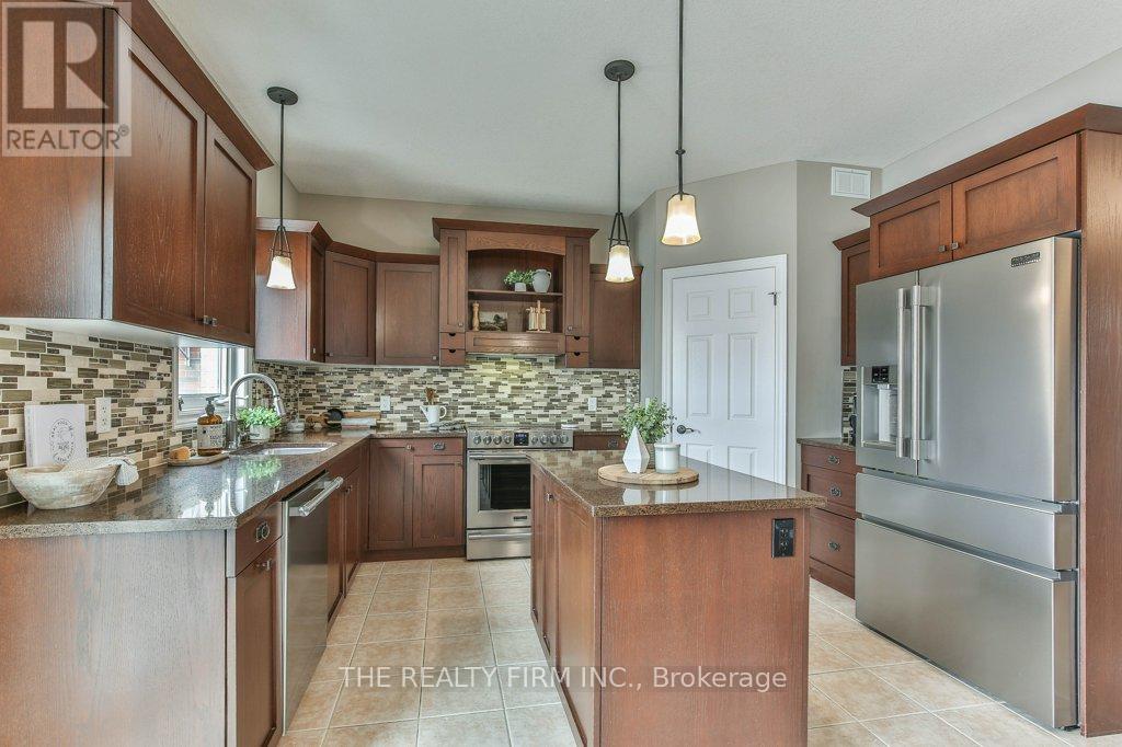 2183 Wickerson Road, London South, Ontario  N6K 0C3 - Photo 15 - X12810476