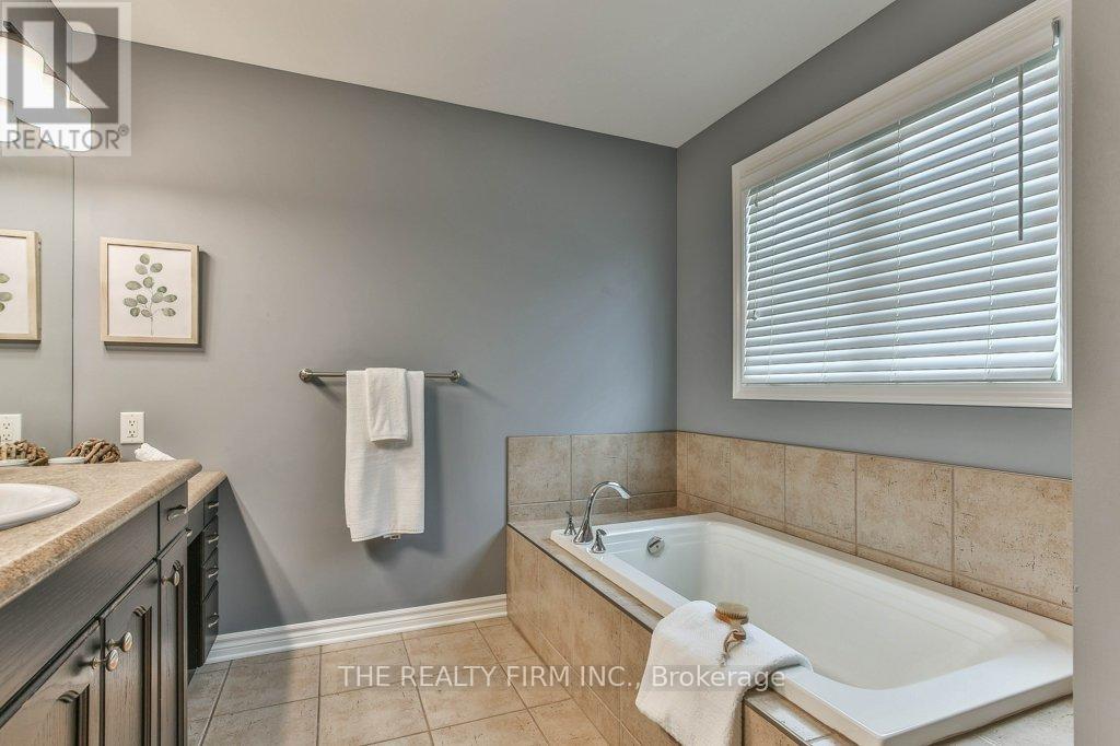 2183 Wickerson Road, London South, Ontario  N6K 0C3 - Photo 25 - X12810476