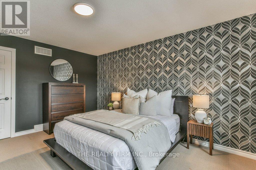 2183 Wickerson Road, London South, Ontario  N6K 0C3 - Photo 31 - X12810476