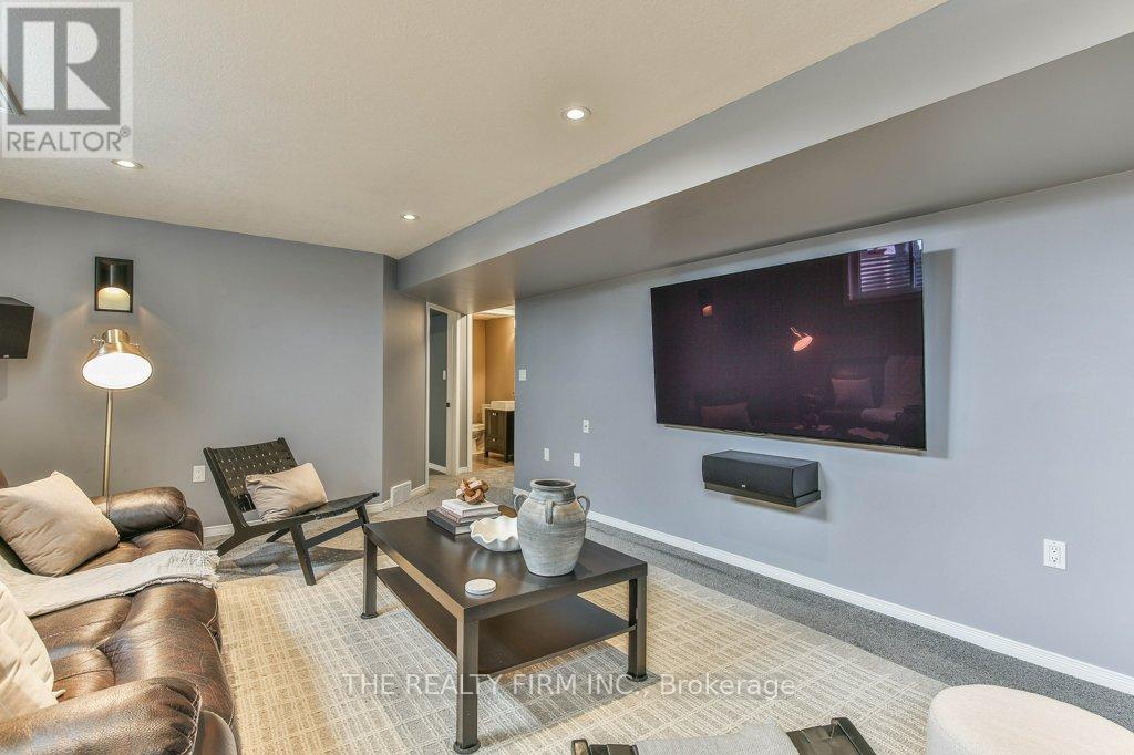 2183 Wickerson Road, London South, Ontario  N6K 0C3 - Photo 35 - X12810476