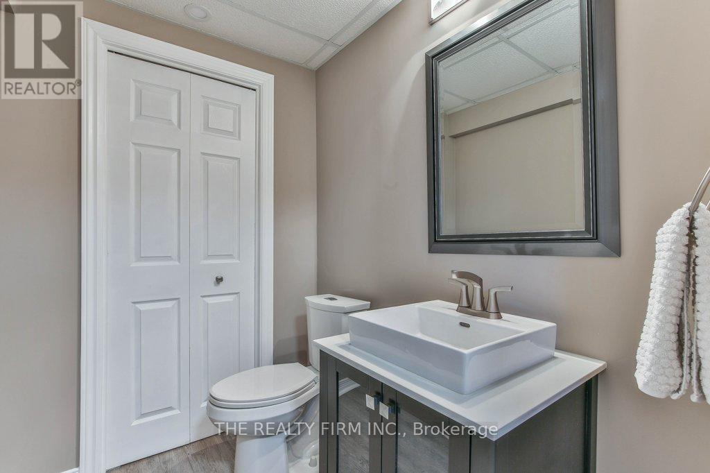 2183 Wickerson Road, London South, Ontario  N6K 0C3 - Photo 37 - X12810476