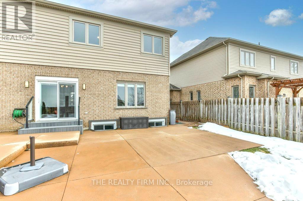 2183 Wickerson Road, London South, Ontario  N6K 0C3 - Photo 40 - X12810476