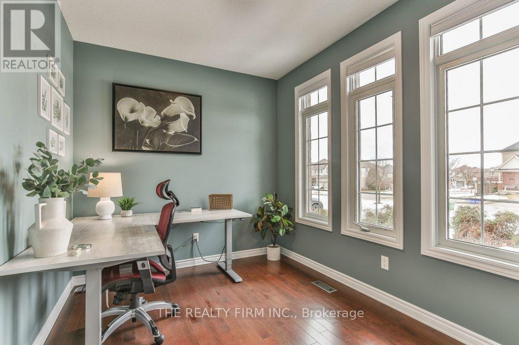 2183 Wickerson Road, London South, Ontario  N6K 0C3 - Photo 6 - X12810476