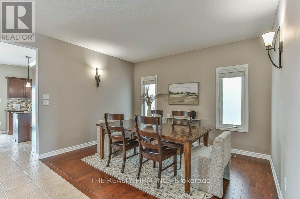 2183 Wickerson Road, London South, Ontario  N6K 0C3 - Photo 7 - X12810476