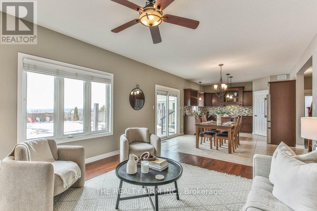 2183 Wickerson Road, London South, Ontario  N6K 0C3 - Photo 9 - X12810476