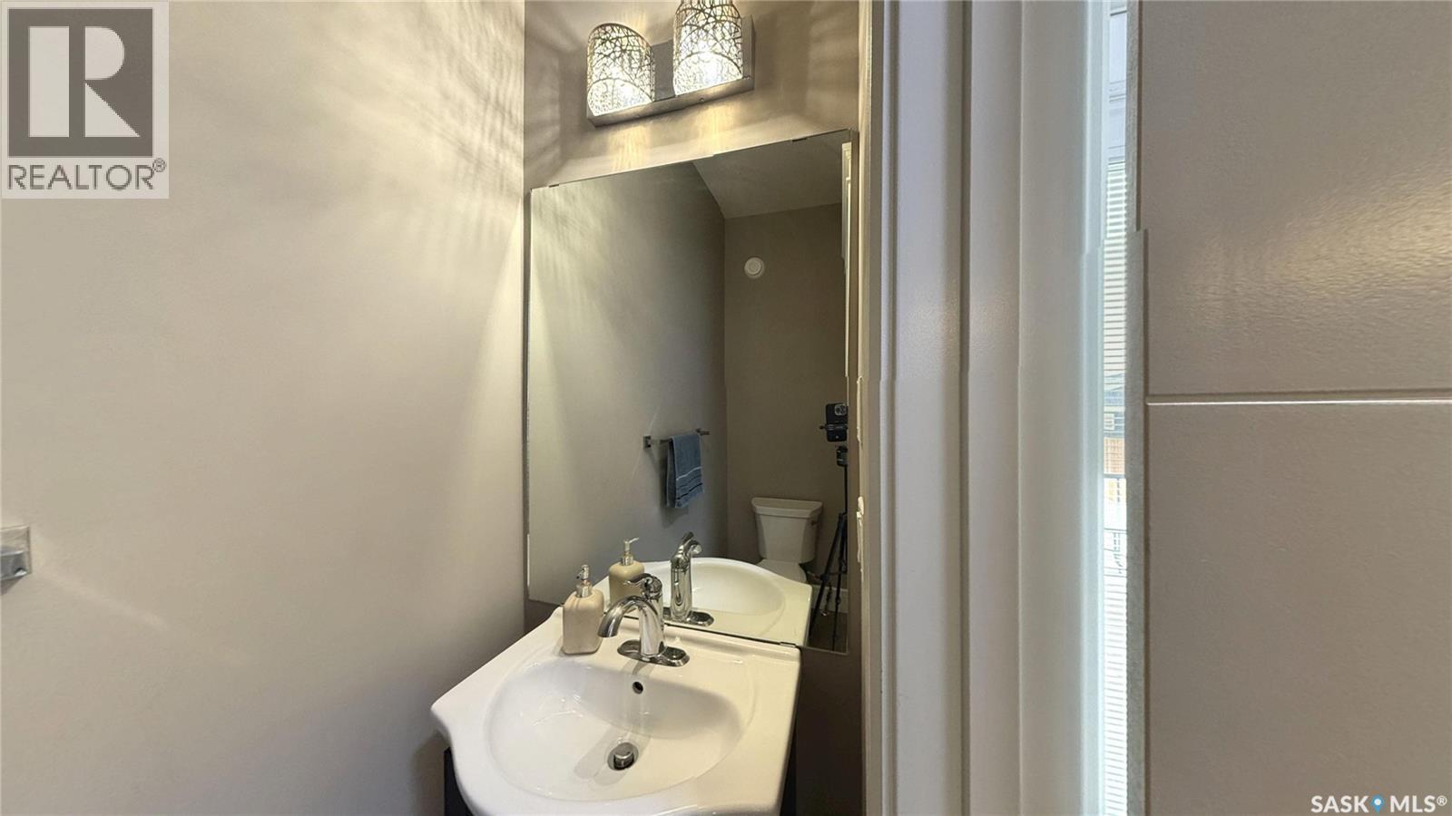 414 Ells Way, Saskatoon, Saskatchewan  S7L 6K6 - Photo 10 - SK028835