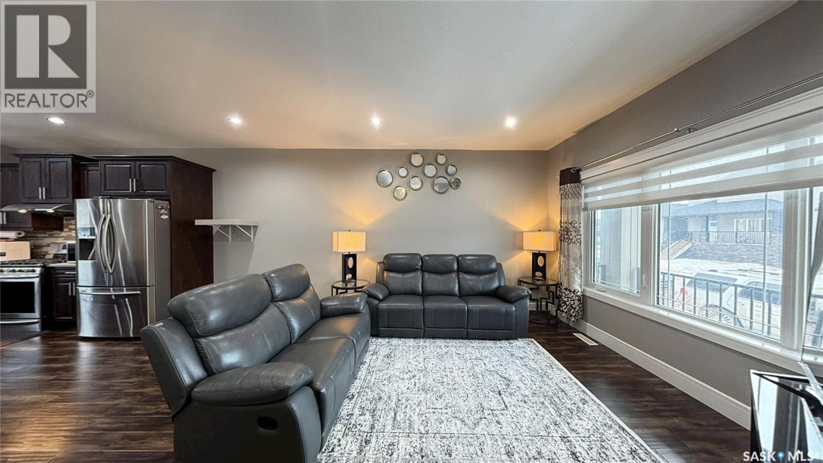 414 Ells Way, Saskatoon, Saskatchewan  S7L 6K6 - Photo 3 - SK028835