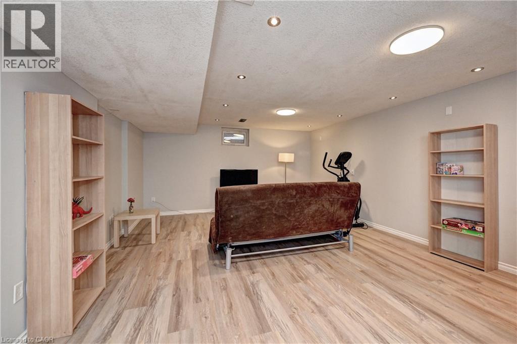 242 Doon Mills Drive, Kitchener, Ontario  N2P 2R8 - Photo 32 - 40806812