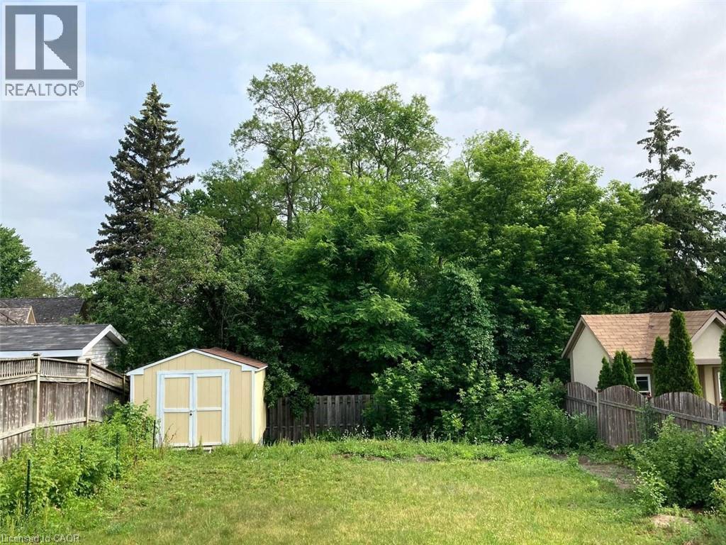 242 Doon Mills Drive, Kitchener, Ontario  N2P 2R8 - Photo 46 - 40806812