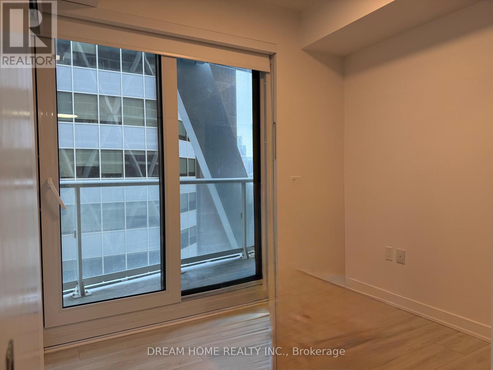 1024 - 230 Simcoe Street, Toronto, Ontario  M5T 0G7 - Photo 14 - C12810474