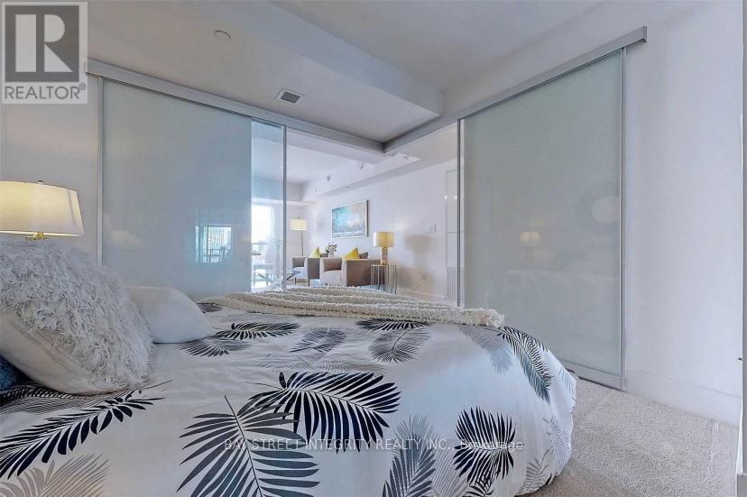 2814 - 955 Bay Street, Toronto, Ontario  M5S 0C6 - Photo 14 - C12810484