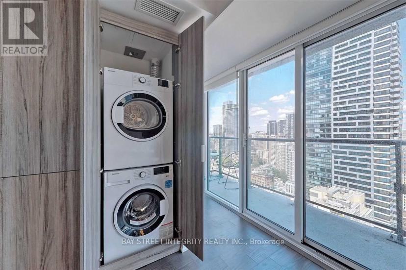 2814 - 955 Bay Street, Toronto, Ontario  M5S 0C6 - Photo 16 - C12810484