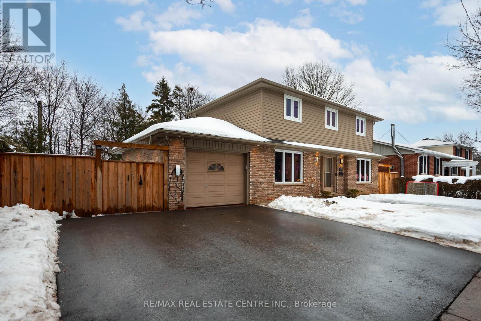 35 TRELEAVEN DRIVE, Brampton, Ontario