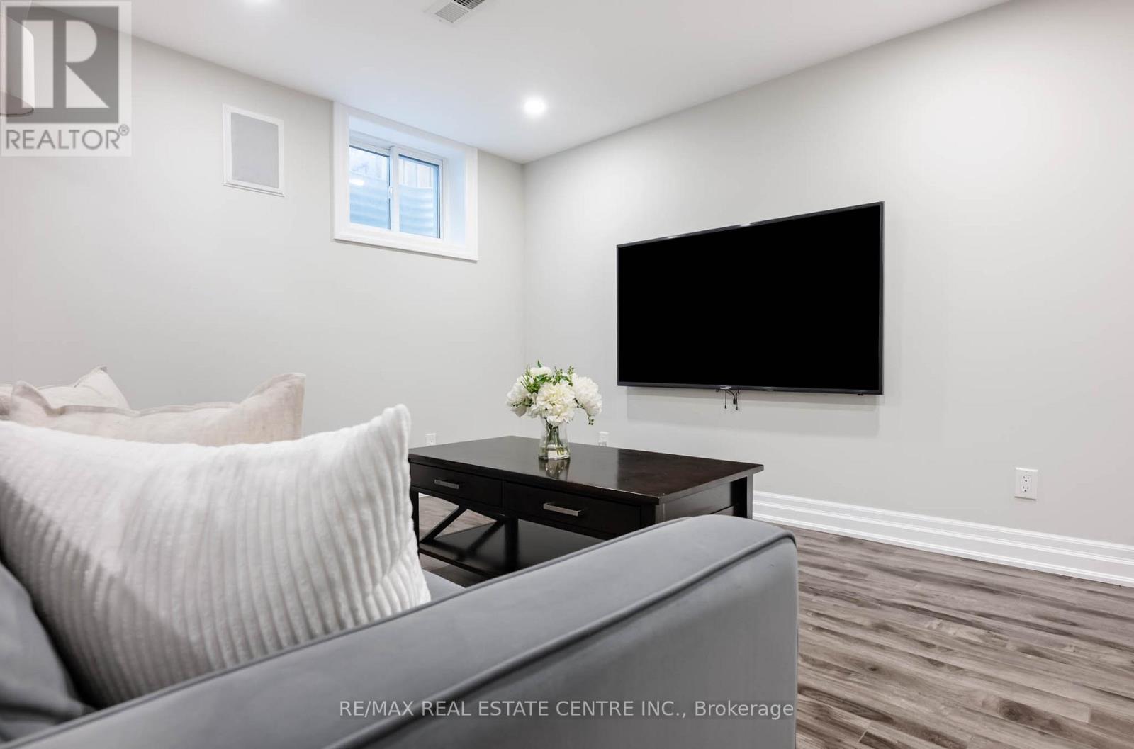 35 Treleaven Drive, Brampton, Ontario  L6Y 1X7 - Photo 28 - W12810470