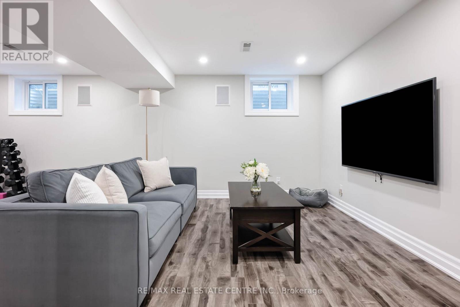 35 Treleaven Drive, Brampton, Ontario  L6Y 1X7 - Photo 29 - W12810470