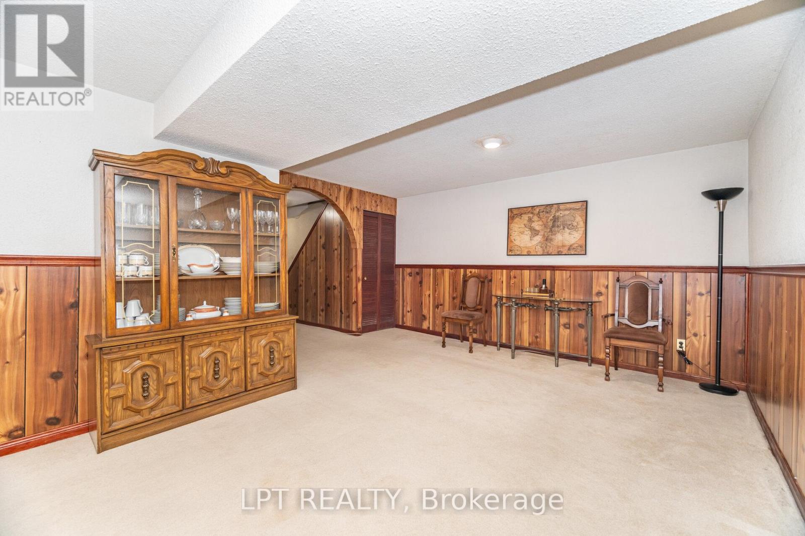 27 Woodsview Avenue, Toronto, Ontario  M9W 6B9 - Photo 28 - W12810490