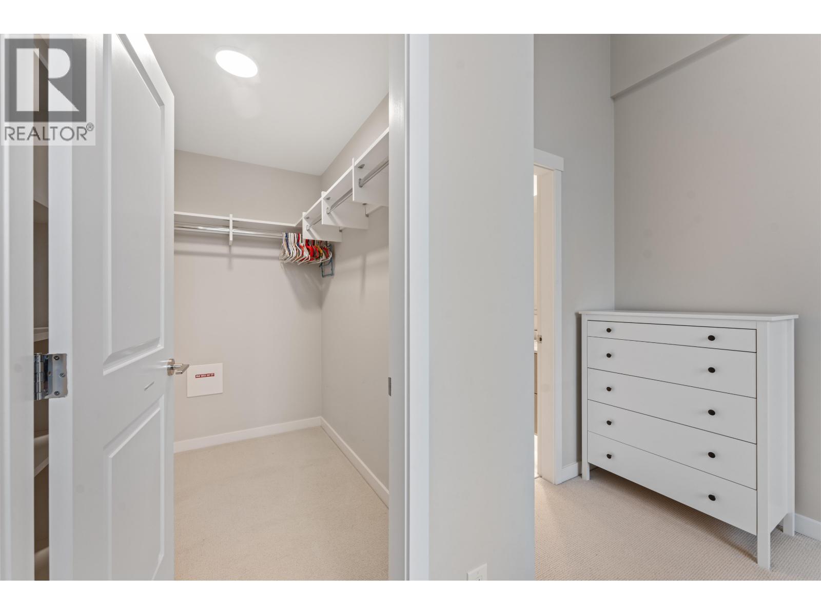 Listing Picture 22 of 27 : 507 5687 GRAY AVENUE, Vancouver / 溫哥華 - 魯藝地產 Yvonne Lu Group - MLS Medallion Club Member