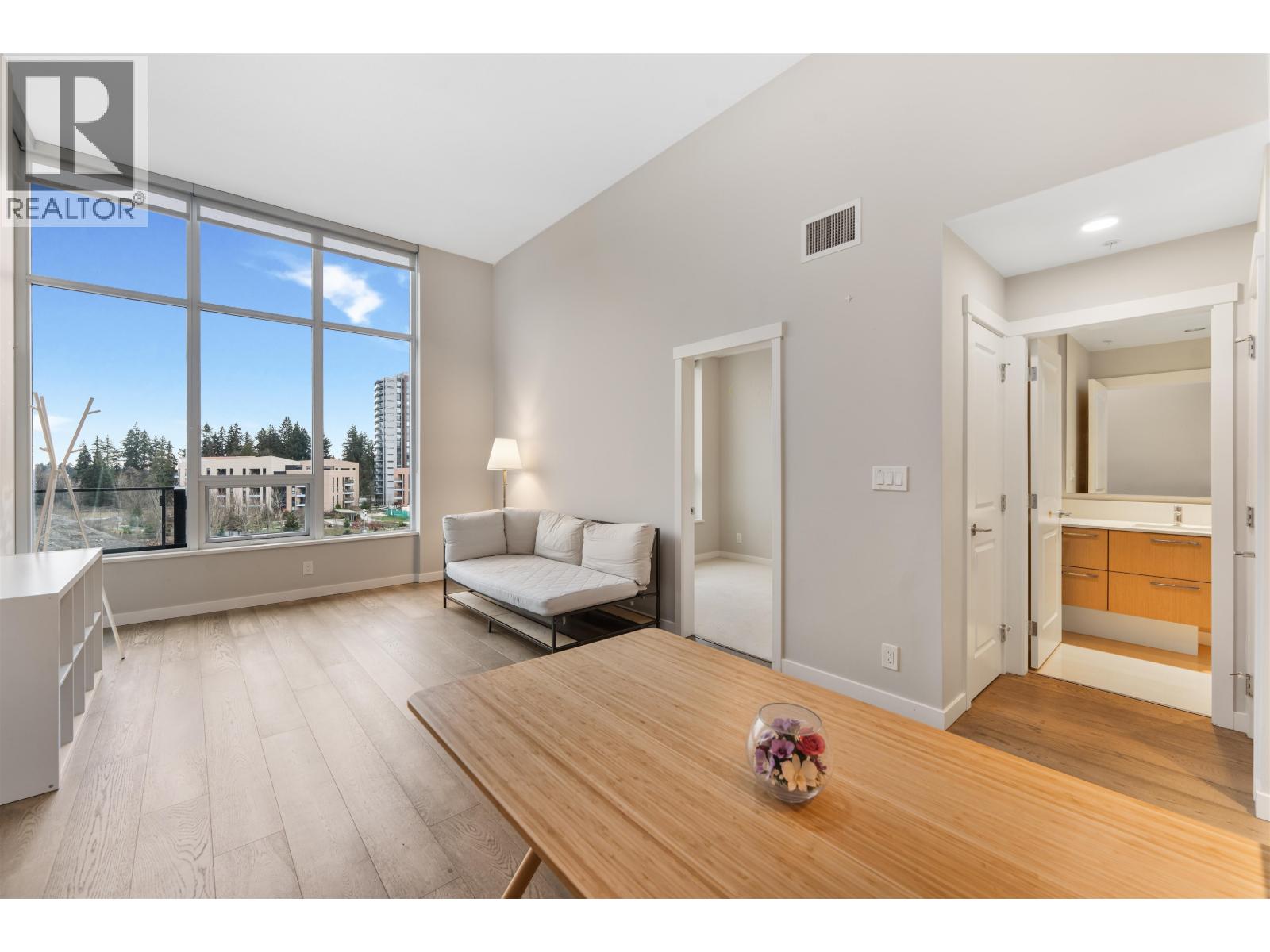 Listing Picture 11 of 27 : 507 5687 GRAY AVENUE, Vancouver / 溫哥華 - 魯藝地產 Yvonne Lu Group - MLS Medallion Club Member