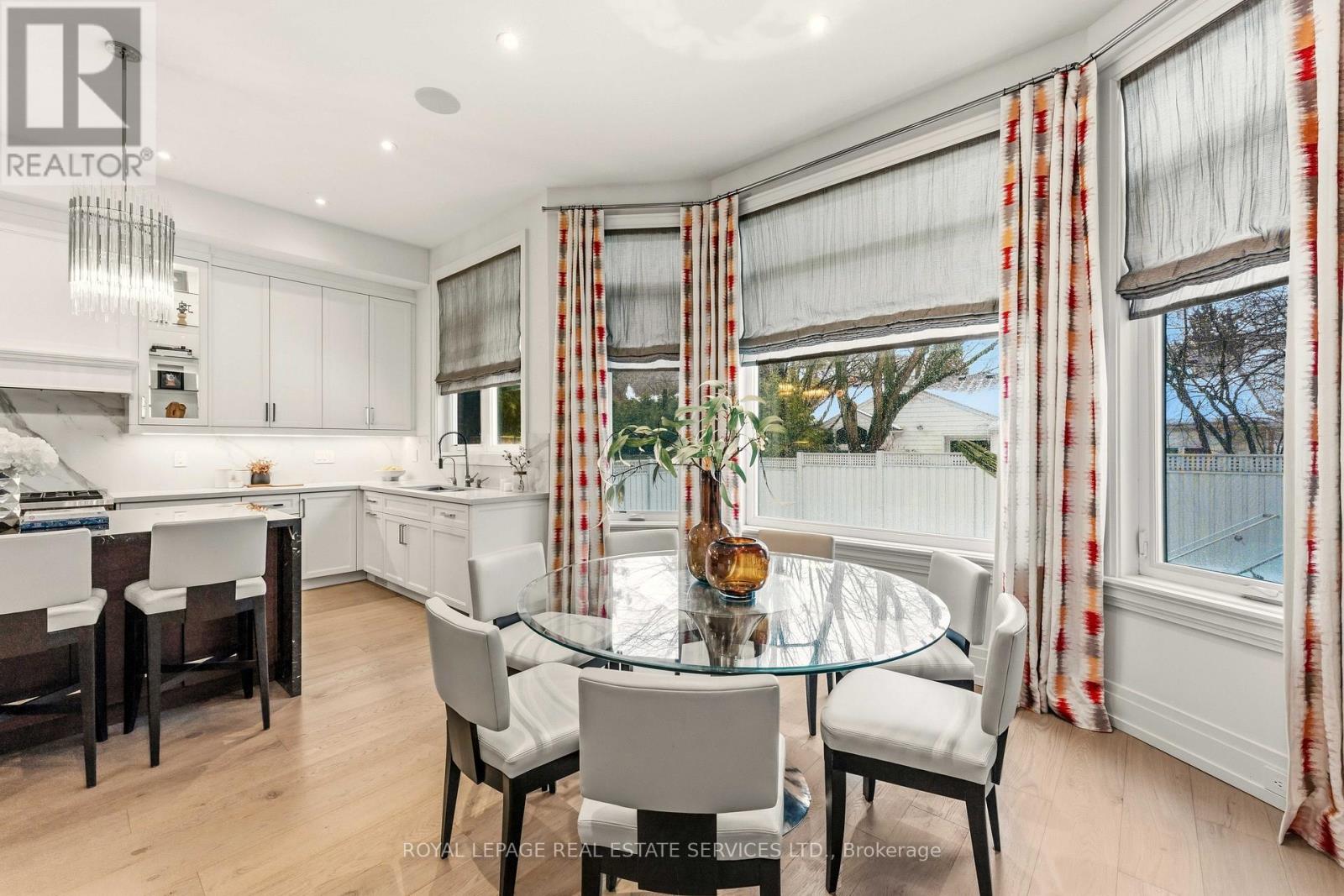 112 Mildenhall Road, Toronto, Ontario  M4N 3H5 - Photo 16 - C12810498