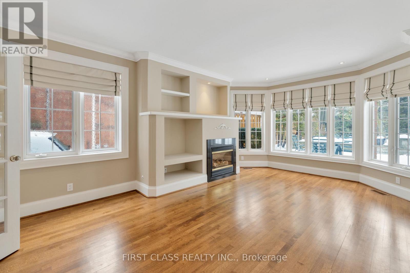 80 Douglas Drive, Toronto, Ontario  M4W 2B4 - Photo 14 - C12810510