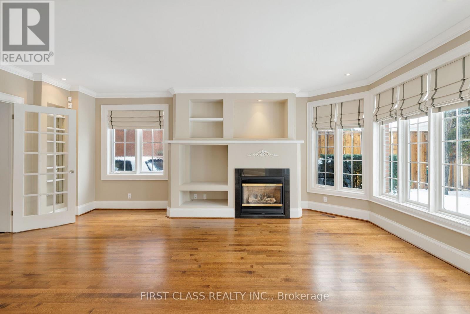 80 Douglas Drive, Toronto, Ontario  M4W 2B4 - Photo 15 - C12810510