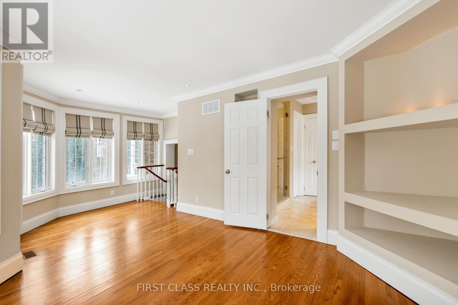 80 Douglas Drive, Toronto, Ontario  M4W 2B4 - Photo 24 - C12810510