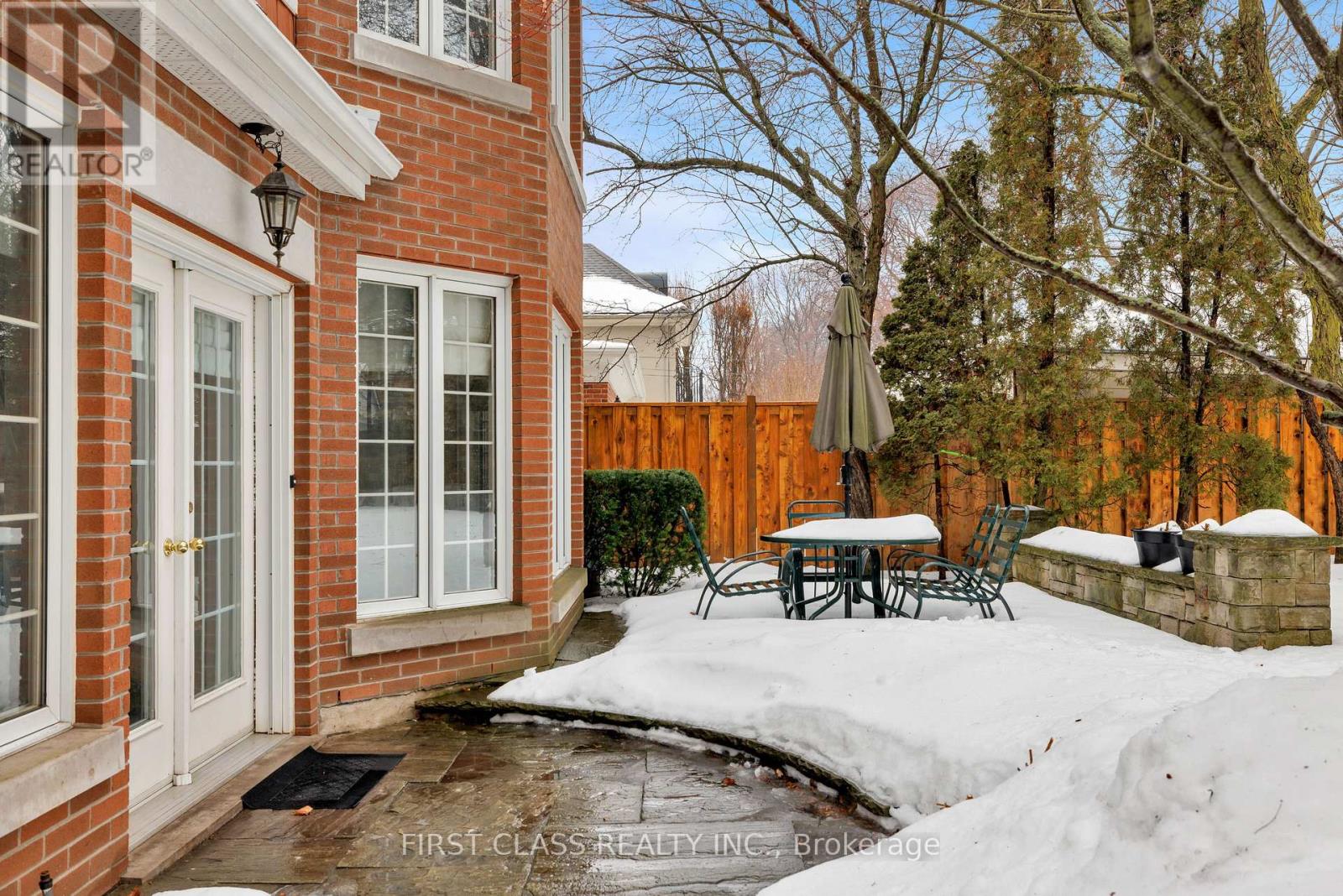 80 Douglas Drive, Toronto, Ontario  M4W 2B4 - Photo 44 - C12810510