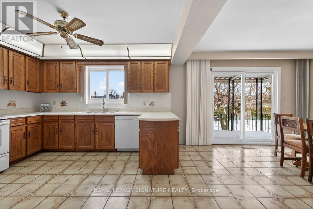 52a Gooderham Drive, Toronto, Ontario  M1R 3G7 - Photo 13 - E12810516