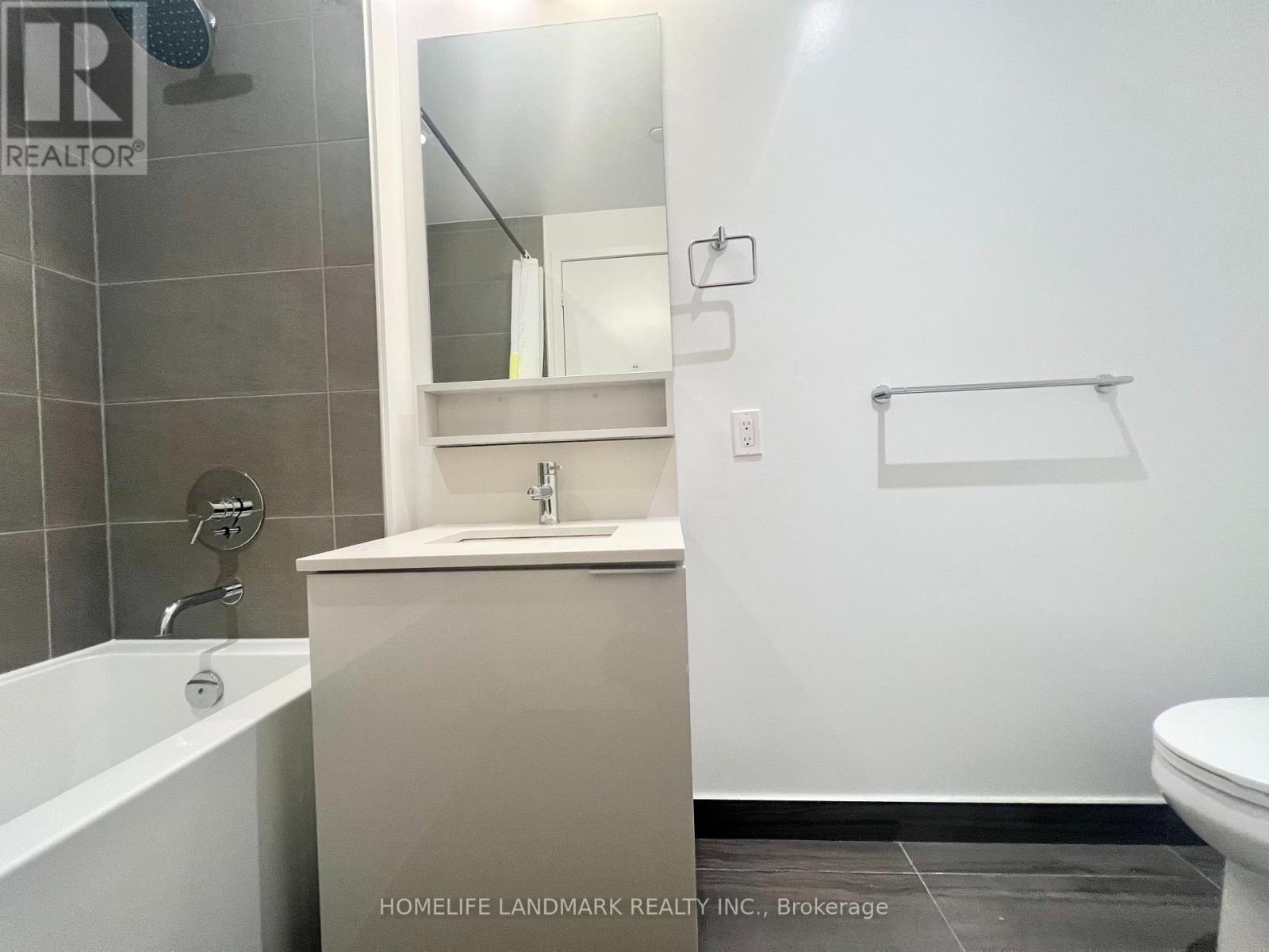 5708 - 950 Portage Parkway, Vaughan, Ontario  L4K 0J7 - Photo 10 - N12810494