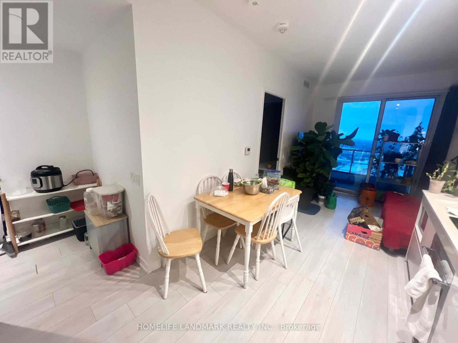 5708 - 950 Portage Parkway, Vaughan, Ontario  L4K 0J7 - Photo 12 - N12810494