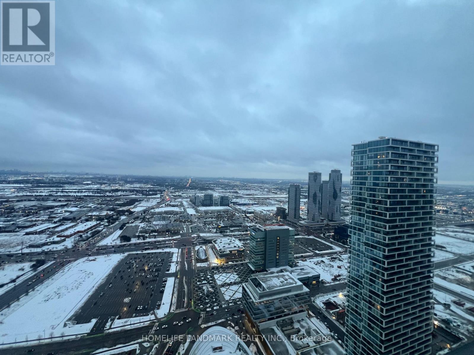 5708 - 950 Portage Parkway, Vaughan, Ontario  L4K 0J7 - Photo 9 - N12810494