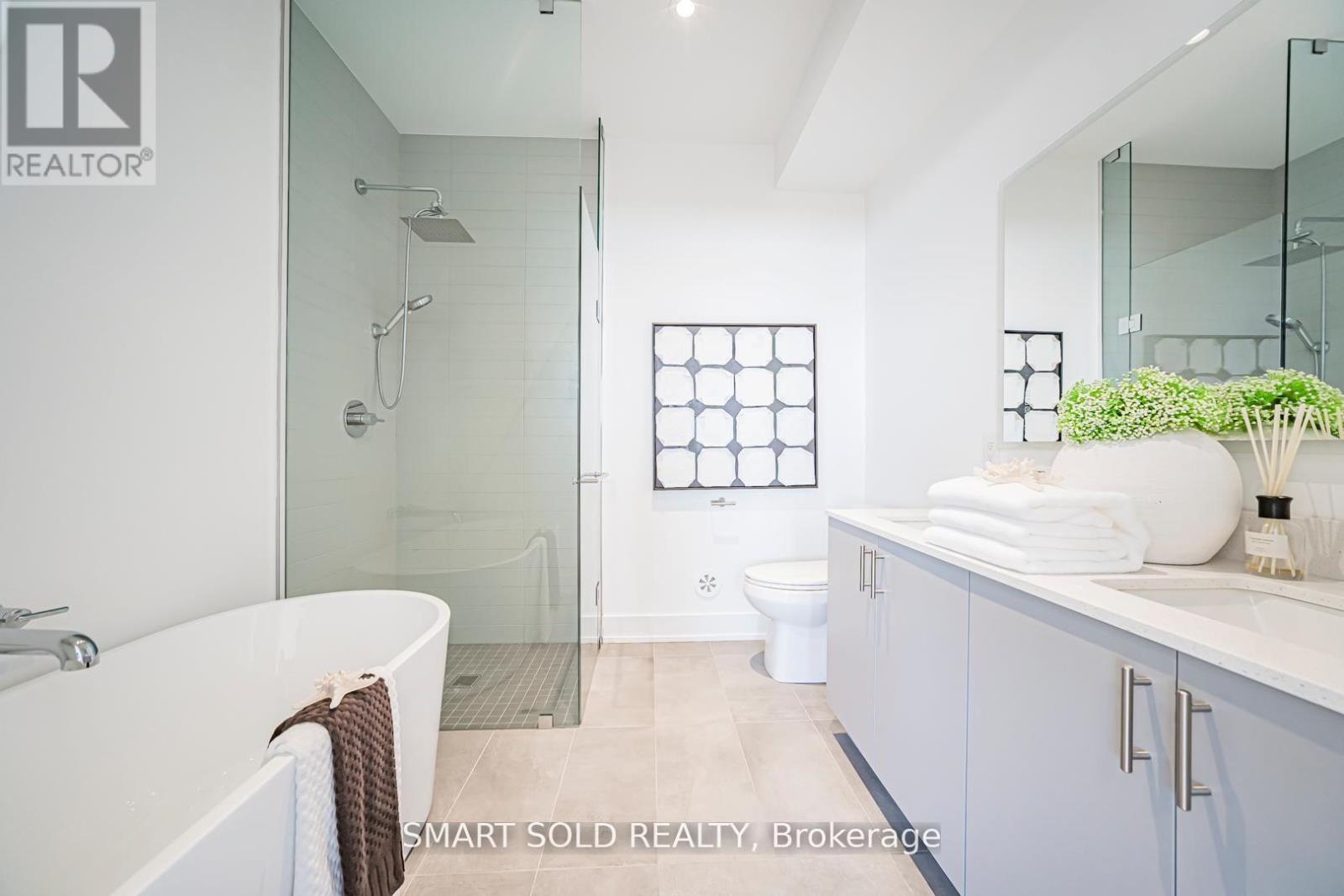 22 Chestnut Court, Aurora, Ontario  L4G 7C4 - Photo 34 - N12810518