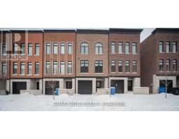 22 CHESTNUT COURT, Aurora, Ontario
