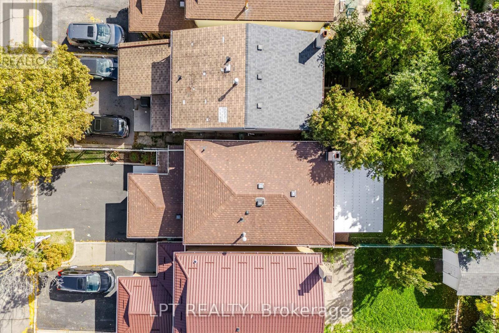 27 Woodsview Avenue, Toronto, Ontario  M9W 6B9 - Photo 38 - W12810490