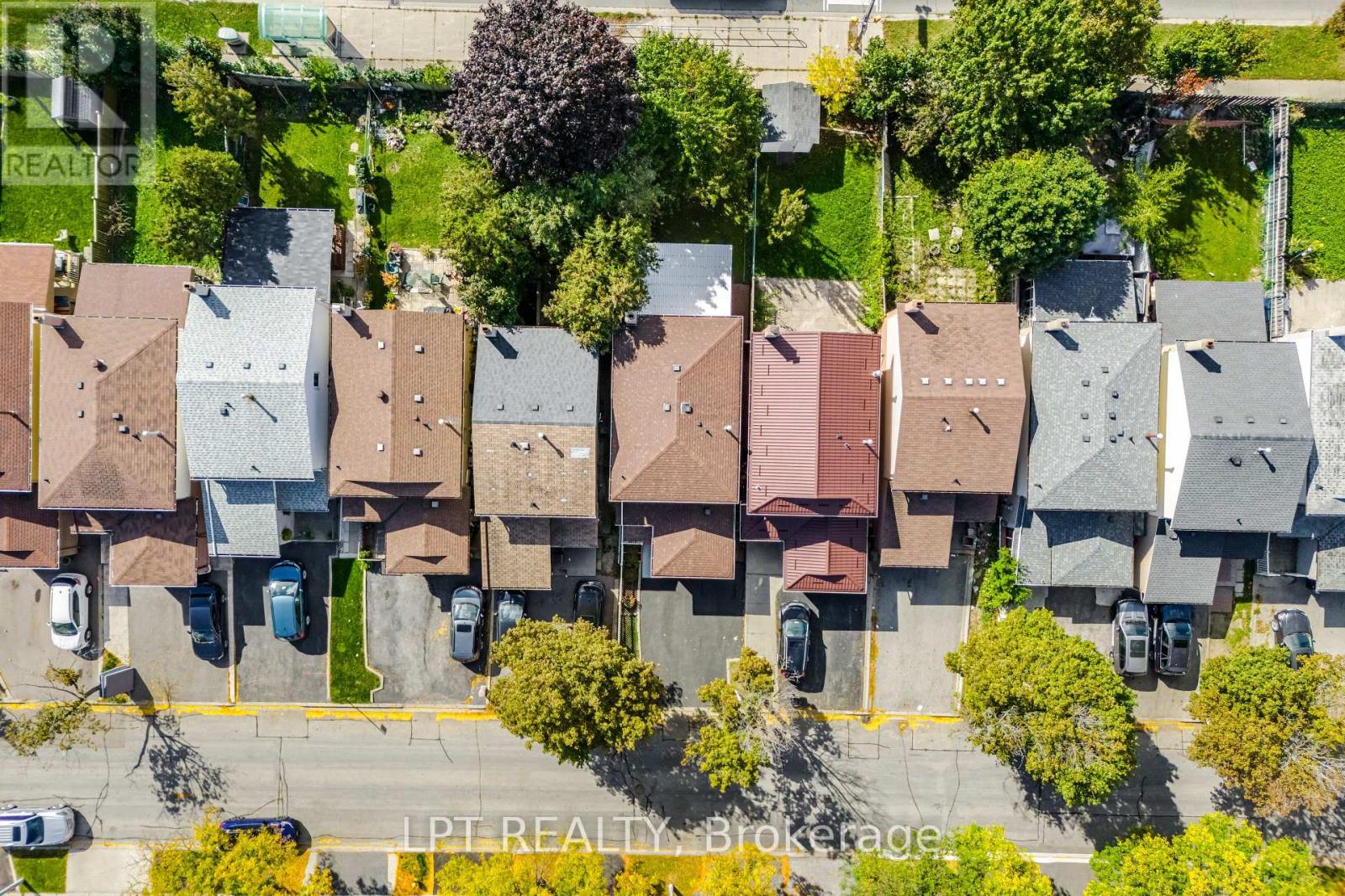 27 Woodsview Avenue, Toronto, Ontario  M9W 6B9 - Photo 39 - W12810490