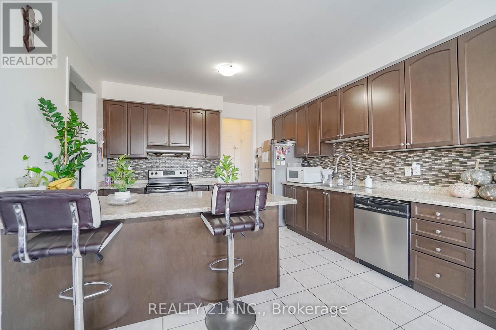 54 Tysonville Circle, Brampton, Ontario  L7A 4B1 - Photo 15 - W12810514