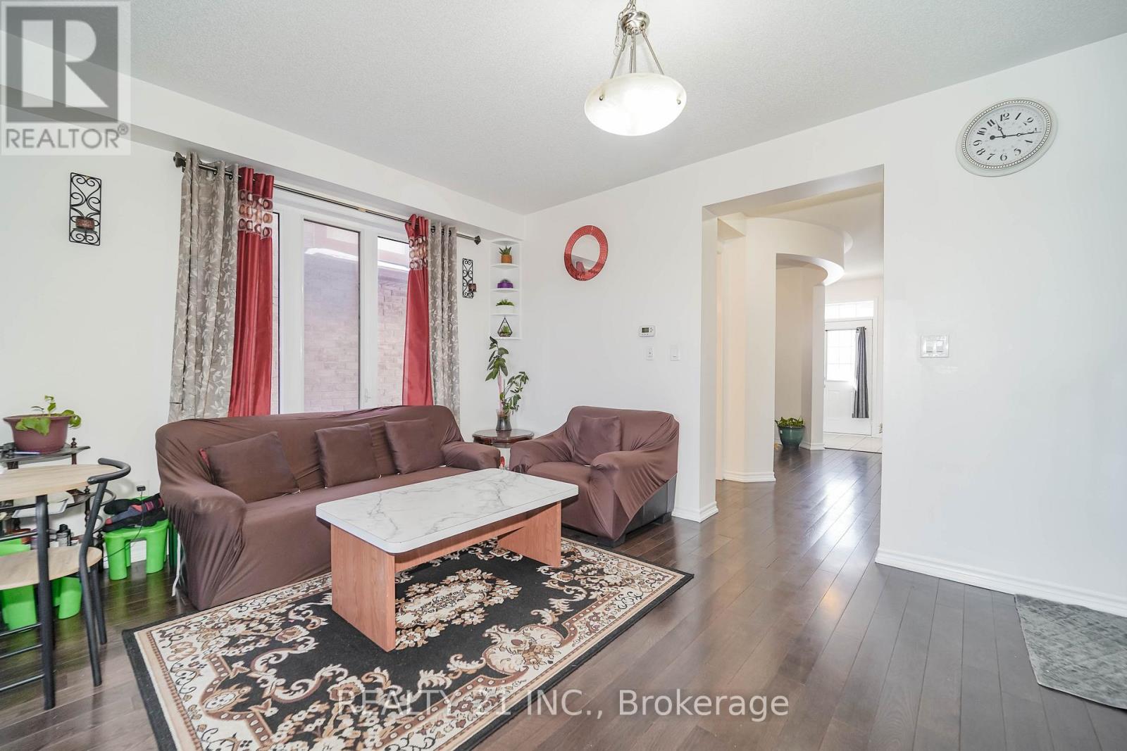 54 Tysonville Circle, Brampton, Ontario  L7A 4B1 - Photo 8 - W12810514