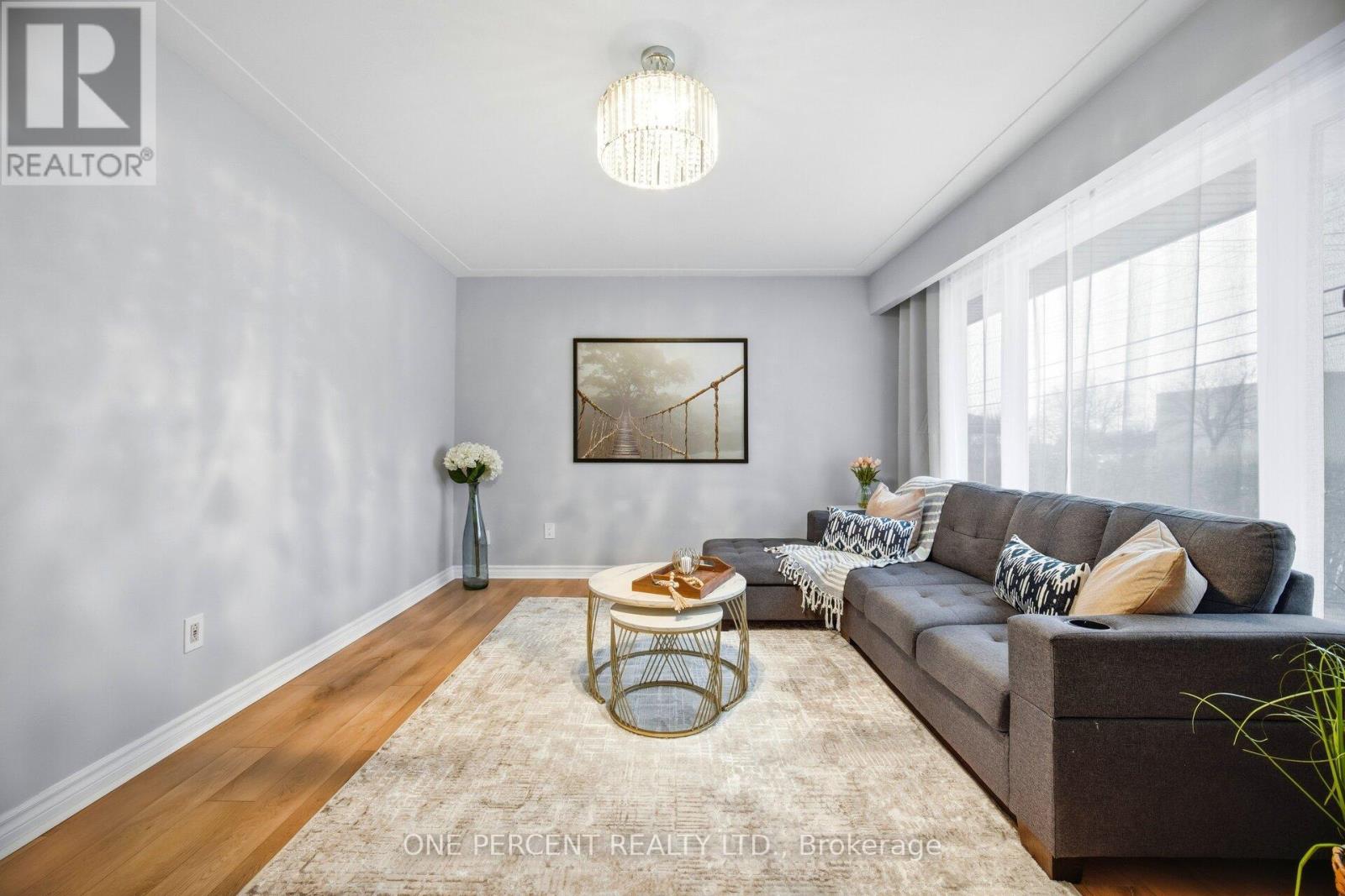 85 Kenora Avenue, Hamilton, Ontario  L8E 1C3 - Photo 10 - X12810502