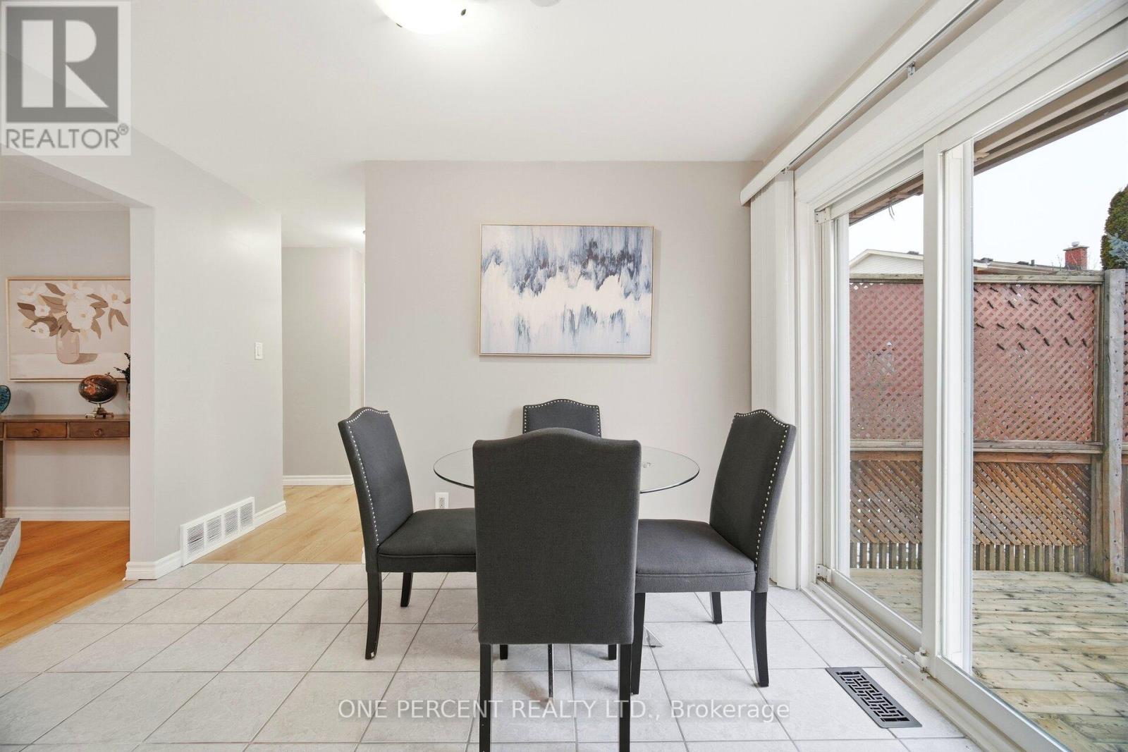 85 Kenora Avenue, Hamilton, Ontario  L8E 1C3 - Photo 12 - X12810502